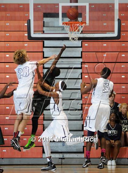 Thumbnail 1 in Atlantic @ Dwyer photogallery.