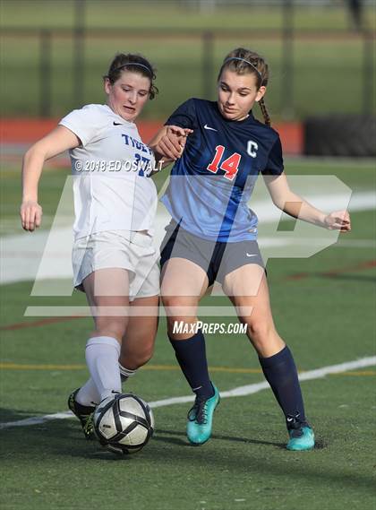 Thumbnail 2 in Analy vs. Campolindo (CIF NCS D3 Final) photogallery.