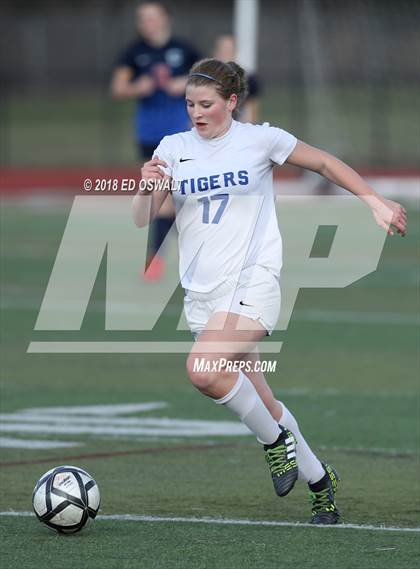 Thumbnail 1 in Analy vs. Campolindo (CIF NCS D3 Final) photogallery.