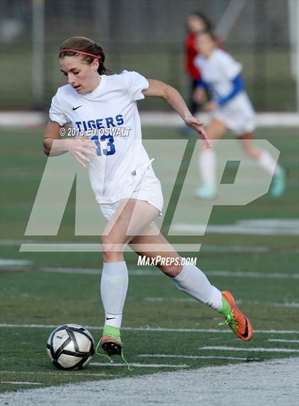Thumbnail 2 in Analy vs. Campolindo (CIF NCS D3 Final) photogallery.