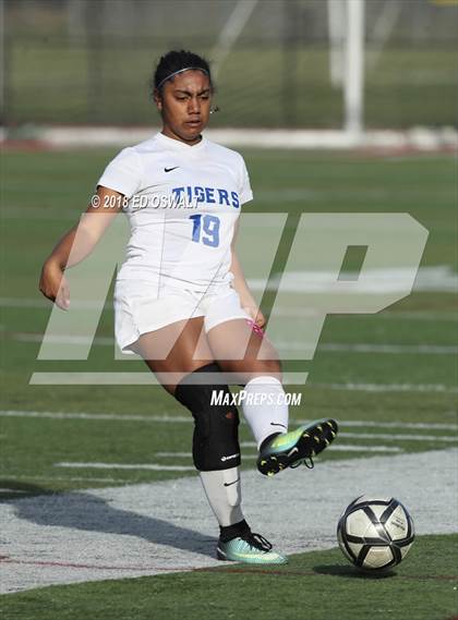 Thumbnail 2 in Analy vs. Campolindo (CIF NCS D3 Final) photogallery.