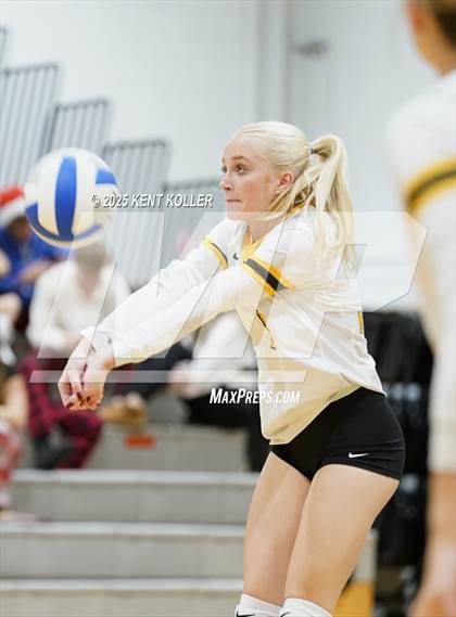 Thumbnail 1 in Armada @ Lutheran North photogallery.