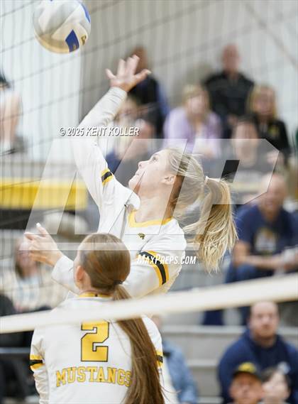 Thumbnail 3 in Armada @ Lutheran North photogallery.