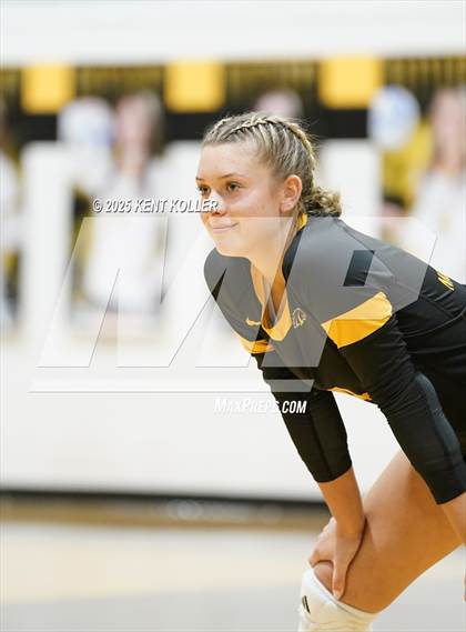 Thumbnail 1 in Armada @ Lutheran North photogallery.