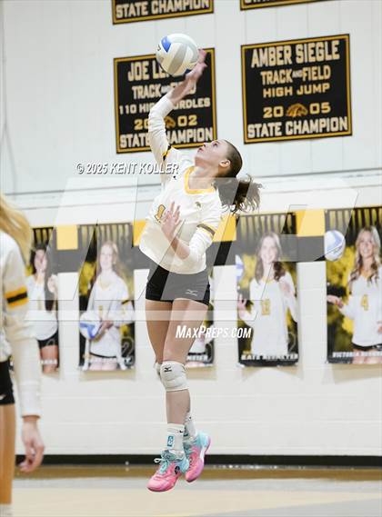 Thumbnail 1 in Armada @ Lutheran North photogallery.