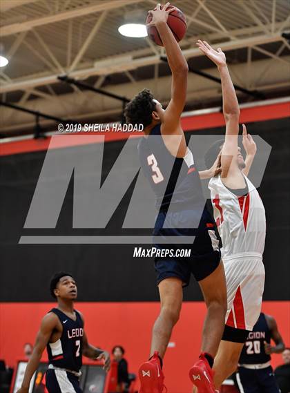 Thumbnail 3 in Superior Collegiate vs Miami Christian (Sun Bash Tournament) photogallery.