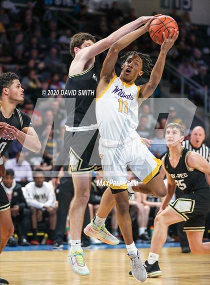 Thumbnail 3 in Raymore-Peculiar vs. Blue Springs (MSHSAA Class 5 Sectional) photogallery.