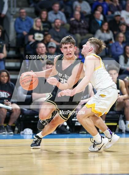 Thumbnail 1 in Raymore-Peculiar vs. Blue Springs (MSHSAA Class 5 Sectional) photogallery.