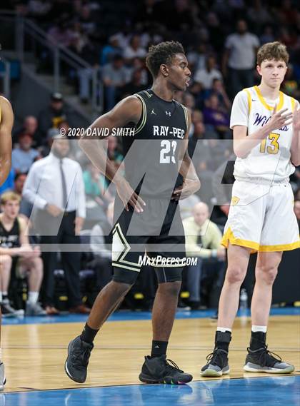 Thumbnail 2 in Raymore-Peculiar vs. Blue Springs (MSHSAA Class 5 Sectional) photogallery.