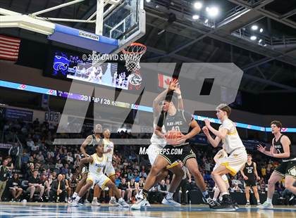 Thumbnail 1 in Raymore-Peculiar vs. Blue Springs (MSHSAA Class 5 Sectional) photogallery.