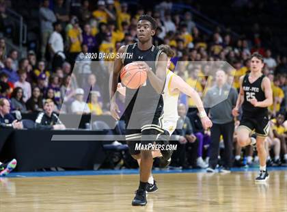 Thumbnail 1 in Raymore-Peculiar vs. Blue Springs (MSHSAA Class 5 Sectional) photogallery.