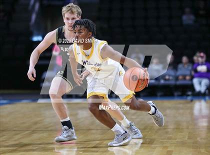 Thumbnail 2 in Raymore-Peculiar vs. Blue Springs (MSHSAA Class 5 Sectional) photogallery.