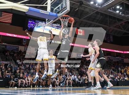 Thumbnail 3 in Raymore-Peculiar vs. Blue Springs (MSHSAA Class 5 Sectional) photogallery.