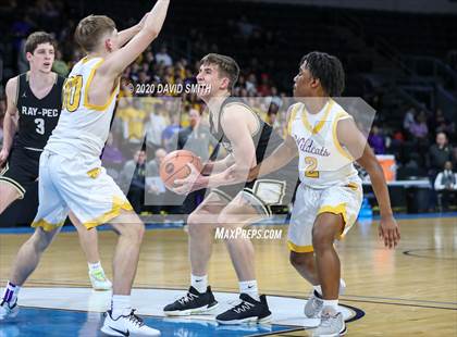 Thumbnail 2 in Raymore-Peculiar vs. Blue Springs (MSHSAA Class 5 Sectional) photogallery.
