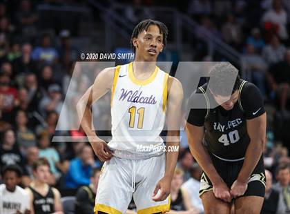 Thumbnail 2 in Raymore-Peculiar vs. Blue Springs (MSHSAA Class 5 Sectional) photogallery.