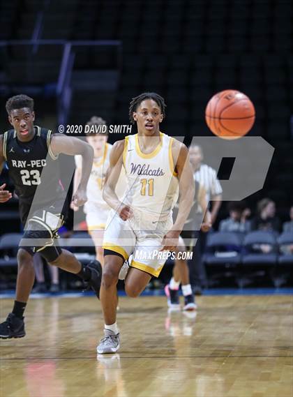 Thumbnail 3 in Raymore-Peculiar vs. Blue Springs (MSHSAA Class 5 Sectional) photogallery.