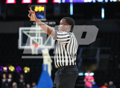 Thumbnail 2 in Raymore-Peculiar vs. Blue Springs (MSHSAA Class 5 Sectional) photogallery.