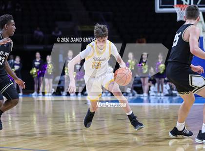 Thumbnail 3 in Raymore-Peculiar vs. Blue Springs (MSHSAA Class 5 Sectional) photogallery.