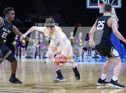 Thumbnail 2 in Raymore-Peculiar vs. Blue Springs (MSHSAA Class 5 Sectional) photogallery.