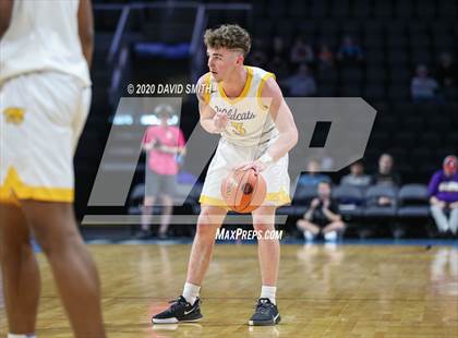 Thumbnail 1 in Raymore-Peculiar vs. Blue Springs (MSHSAA Class 5 Sectional) photogallery.
