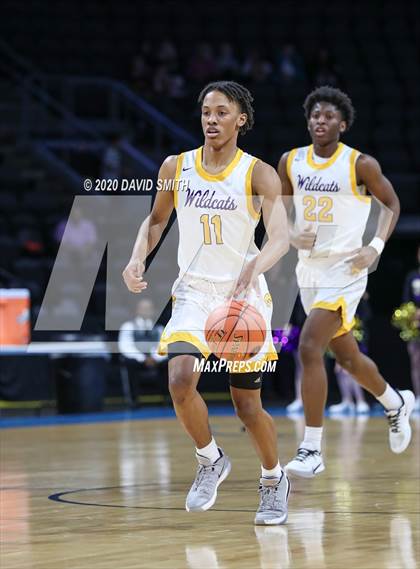 Thumbnail 3 in Raymore-Peculiar vs. Blue Springs (MSHSAA Class 5 Sectional) photogallery.