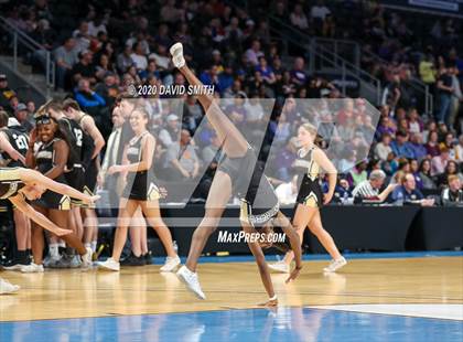 Thumbnail 2 in Raymore-Peculiar vs. Blue Springs (MSHSAA Class 5 Sectional) photogallery.