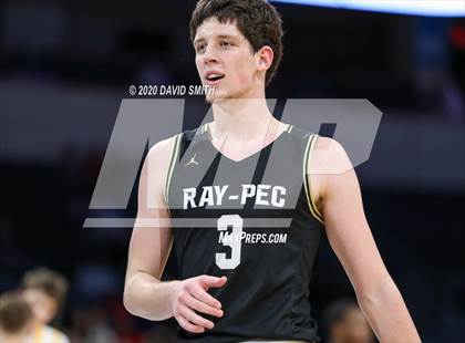 Thumbnail 2 in Raymore-Peculiar vs. Blue Springs (MSHSAA Class 5 Sectional) photogallery.