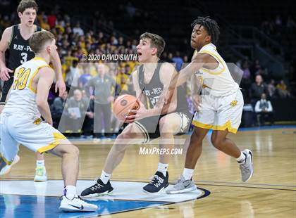 Thumbnail 3 in Raymore-Peculiar vs. Blue Springs (MSHSAA Class 5 Sectional) photogallery.