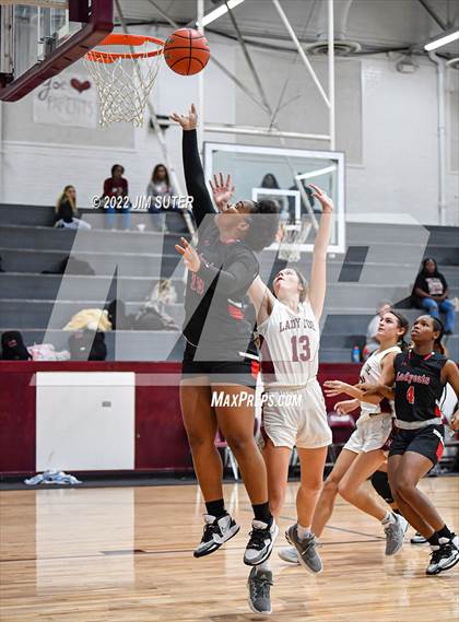 Thumbnail 1 in CH Yoe JV vs Mexia (Cameron Chamber Christmas Classic) photogallery.