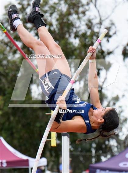 Thumbnail 1 in CIF-SDS Finals (Pole Vault) photogallery.