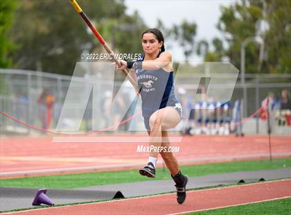 Thumbnail 2 in CIF-SDS Finals (Pole Vault) photogallery.