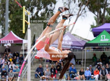 Thumbnail 1 in CIF-SDS Finals (Pole Vault) photogallery.