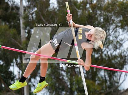 Thumbnail 3 in CIF-SDS Finals (Pole Vault) photogallery.