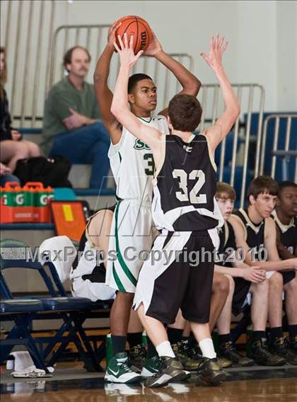 Thumbnail 3 in Lutheran South vs. Northland Christian (TAPPS District 4-4A Tournament) photogallery.
