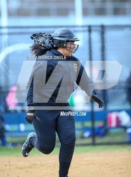 Thumbnail 3 in Uniondale @ Hempstead photogallery.