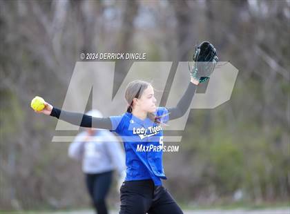Thumbnail 1 in Uniondale @ Hempstead photogallery.