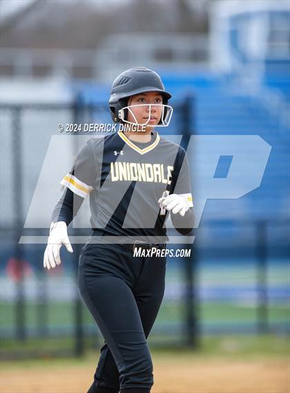 Thumbnail 2 in Uniondale @ Hempstead photogallery.