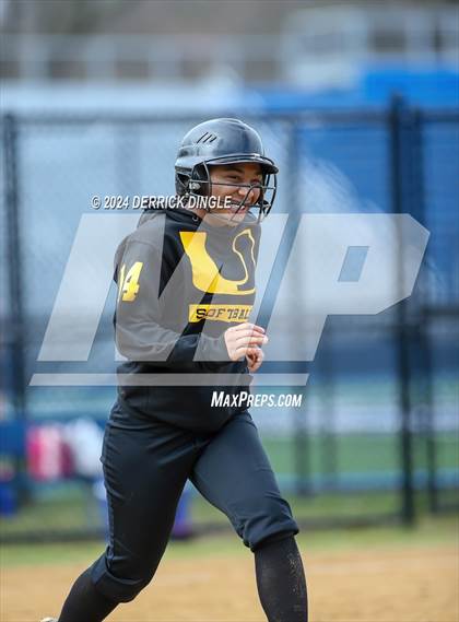 Thumbnail 2 in Uniondale @ Hempstead photogallery.