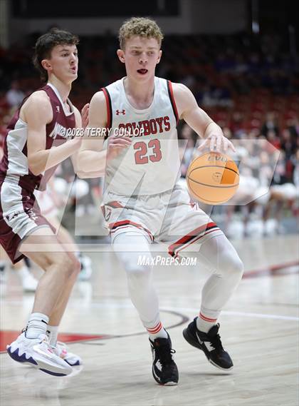 Thumbnail 1 in Morgan vs. Grantsville (UHSAA 3A Quarterfinal) photogallery.