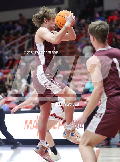Thumbnail 1 in Morgan vs. Grantsville (UHSAA 3A Quarterfinal) photogallery.