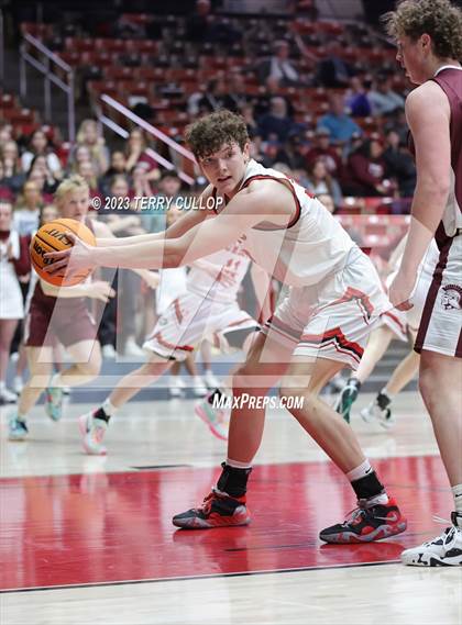 Thumbnail 1 in Morgan vs. Grantsville (UHSAA 3A Quarterfinal) photogallery.