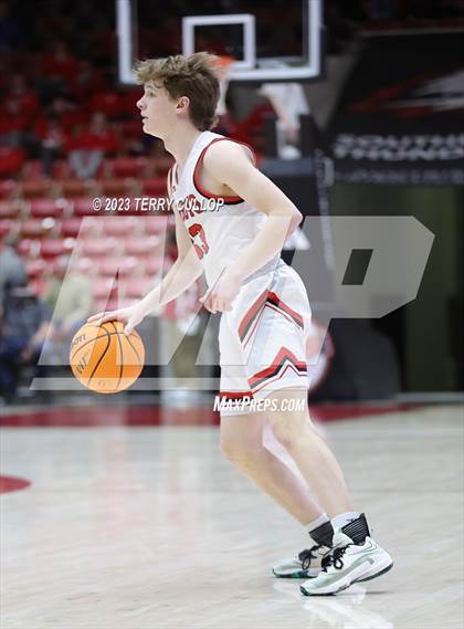 Thumbnail 2 in Morgan vs. Grantsville (UHSAA 3A Quarterfinal) photogallery.