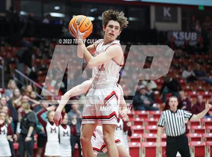 Thumbnail 2 in Morgan vs. Grantsville (UHSAA 3A Quarterfinal) photogallery.