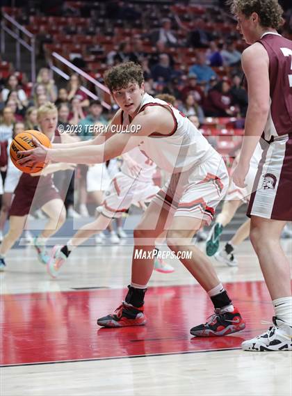 Thumbnail 2 in Morgan vs. Grantsville (UHSAA 3A Quarterfinal) photogallery.