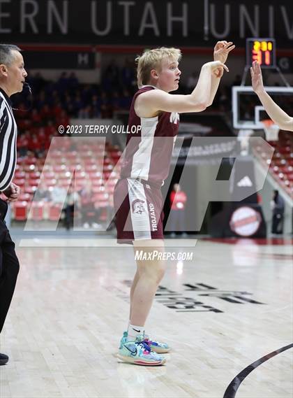 Thumbnail 3 in Morgan vs. Grantsville (UHSAA 3A Quarterfinal) photogallery.
