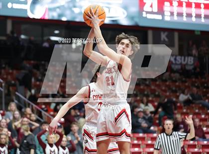 Thumbnail 1 in Morgan vs. Grantsville (UHSAA 3A Quarterfinal) photogallery.