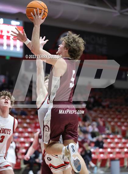 Thumbnail 2 in Morgan vs. Grantsville (UHSAA 3A Quarterfinal) photogallery.