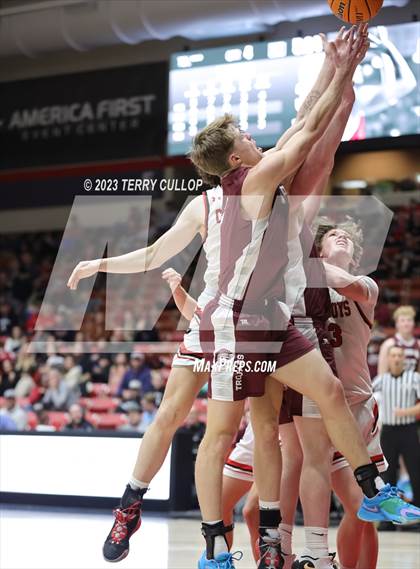 Thumbnail 3 in Morgan vs. Grantsville (UHSAA 3A Quarterfinal) photogallery.