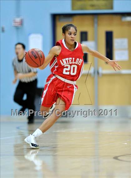 Thumbnail 2 in Franklin vs. Antelope photogallery.