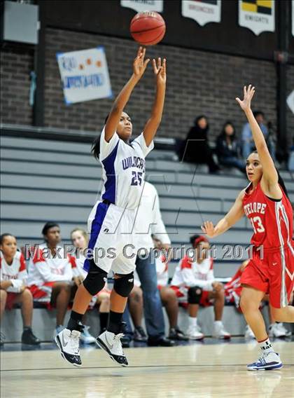 Thumbnail 2 in Franklin vs. Antelope photogallery.